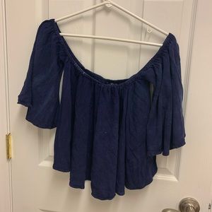 Off-the-shoulder top